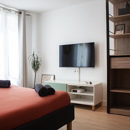 Appartamento Studio Cosy En Plein Coeur Historique De Pontoise Esterno foto