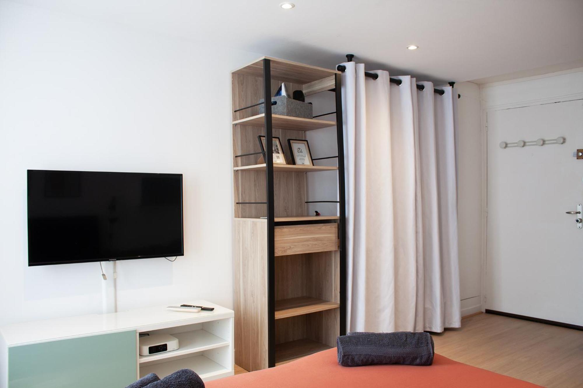 Appartamento Studio Cosy En Plein Coeur Historique De Pontoise Esterno foto